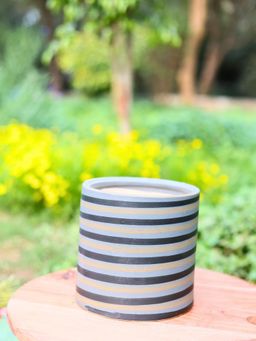 WEAVING HOMES - Grey Spiral Planter Indoor Planter