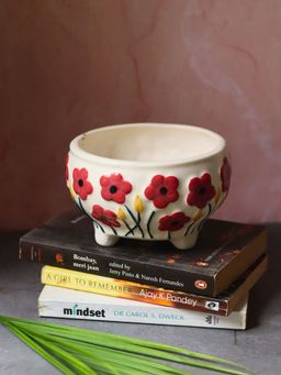 WEAVING HOMES - Poppy Fields Planter Indoor Planter