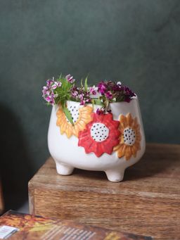 WEAVING HOMES - Floral Bliss Planter Indoor Planter