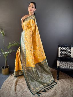URBAN PALLU - Luxurious Silk Woven Yellow Saree