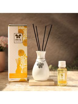 Iris - Choco Orange Reed Diffuser With 1 Ceramic Pot, 5 Reed Sticks And 60Ml Diffuser Oil