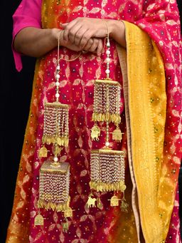 AG'S - White Pearl Hanging Elephant & Doli Motis Gold Plated Kaleera