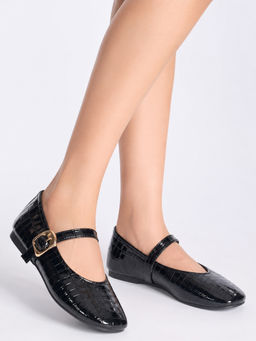 Twenty Dresses by Nykaa Fashion - Women Black Wide Fit Animal Texture Glossy Mary Jane Flats