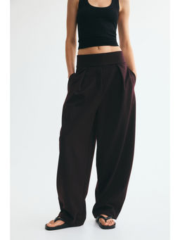 H&M - Women Red Pleated barrel trousers