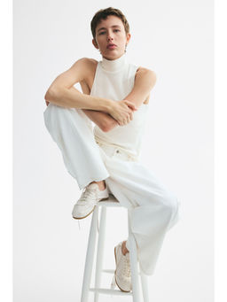 H&M - Women White Turtleneck vest top