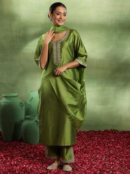 Gerua By Libas - Green Embroidered Kurta and Pant with Dupatta (Set of 3)