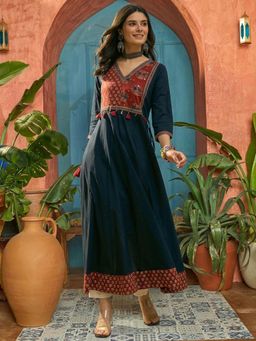 Stylum - Women Navy Blue Solid/Plain Cotton Kurta