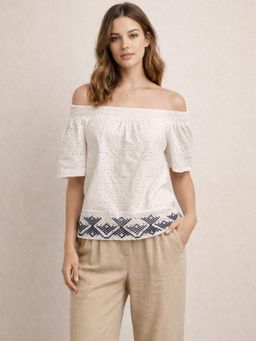 Scoup - Off-Shoulder Schifli Top