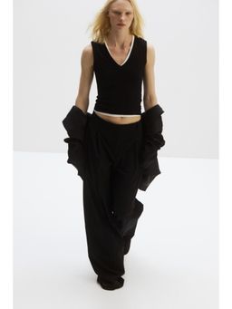 H&M - Women Black Cooling Slim Fit Ribbed Vest Top