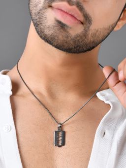 Voylla - Eclipse Stylish Black Blade Mens Pendant