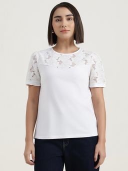 United Colors of Benetton - White Solid Round Neck Schiffli Top