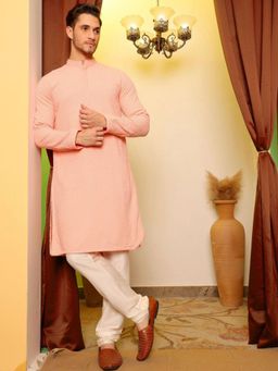 Gahan - Men Embroidered Mandarin Collar Straight Kurta - Peach