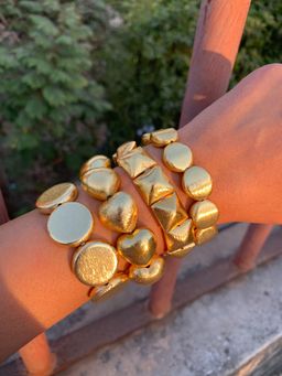 AMOSSH - Anti Tarnish Stackable Chunky Bracelets (Pack of 4)