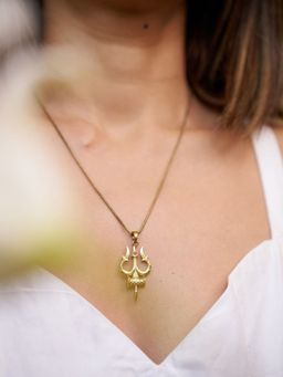SOUL WORKS - Gold Trishul Pendant Chain Necklace