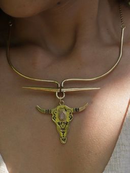 SOUL WORKS - Pink Stone Bull Beaten Necklace