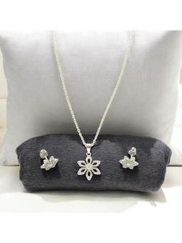 Sri Jagdamba Pearls - Trellis 925 Silver Pendant Set