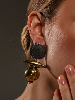 VENI - Gold Plated Oxidised Earrings