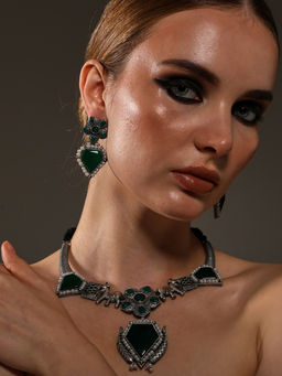 VENI - Silver-Plated Oxidised Green Choker Jewellery Set