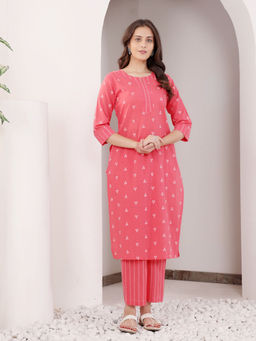 SAVI - Peach Cotton Printed Straight Kurta with Pant (Set of 2)