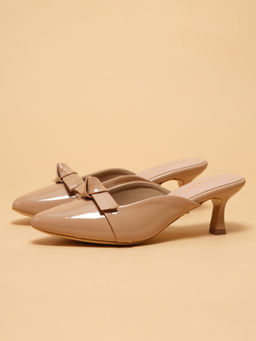 ERIDANI - Women Beige Flaire Kitten Heels