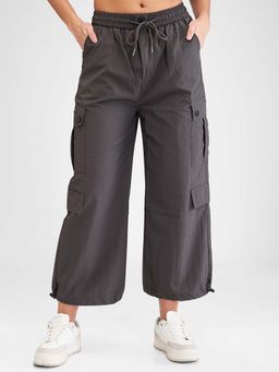 Spykar - Grey Mid Rise Baggy Fit Casual Cargo Pant For Women