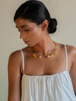 Dhwani Bansal - Riva Choker With Open Adjustable Band & Textured Motif With Gold Dipped Baroque Pearls