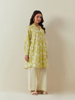 GANGA GRACE - Green Colour Printed Kurta with Pant