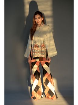 NEIZA - Grey Cape with Peach and Blue Embroidery