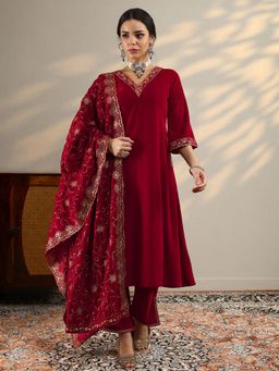 Libas - Red Embellished/Sequined V-Neck Kurta Pant With Dupatta (3XL)