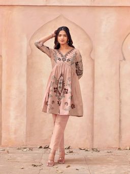 Tikhi Imli - Pink Floral V-Neck Co-ord Set