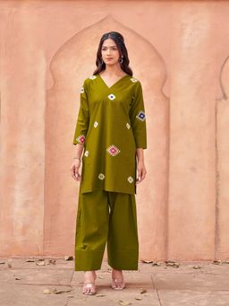 Tikhi Imli - Olive Abstract V-Neck Kurti And Pant