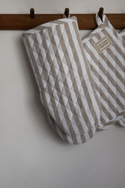 H&M - Beige Striped Oven Glove