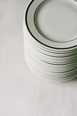 H&M - Multi-Color 2-Pack Porcelain Mid Plates