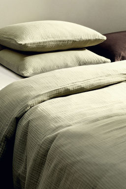 H&M - Green Muslin Single Duvet Cover Set