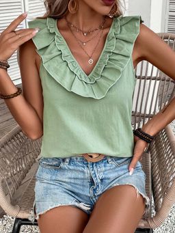 Outzidr - Green Sleeveless Vacay Top With Ruffle Neck Detail
