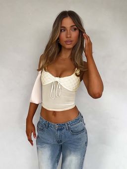 Outzidr - Apricot Lace And Mesh Mix Match Fitted Crop Top