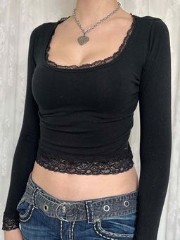 Outzidr - Black Lace Full Sleeves Fitted Street Style Top