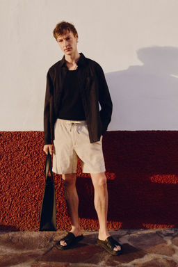 H&M - Men White Regular Fit Linen-Blend Shorts