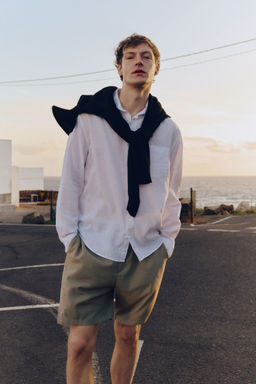 H&M - Men Green Regular Fit Linen-Blend Shorts