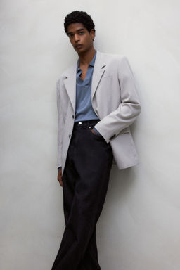 H&M - Men Black Relaxed Fit Jeans