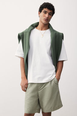 H&M - Men Green Regular Fit Canvas Shorts
