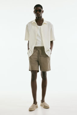 H&M - Men Beige Regular Fit Canvas Shorts