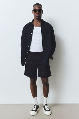 H&M - Men Black Regular Fit Canvas Shorts