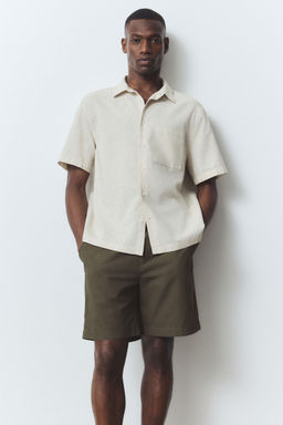 H&M - Men Green Regular Fit Canvas Shorts