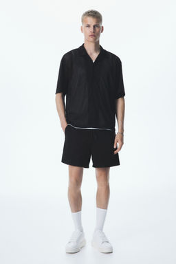H&M - Men Black Regular Fit Mesh Shorts