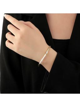 Salty - Delicate Blossom Bracelet -White