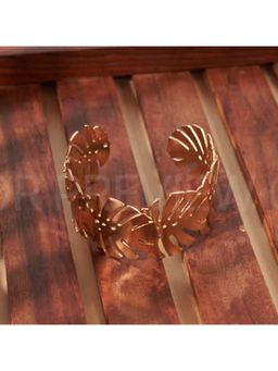 Salty - Glitzy Topical Gold Bracelet