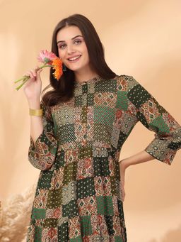 Nayam by lakshita - Green Abstract Midi Dress