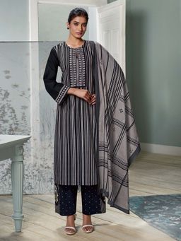 SPRAHA - Chevron Black Printed Kurta with Palazzo and Dupatta (Set of 3)