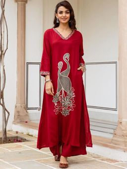 ISHIN - Women Red Rayon Kurta Palazzo